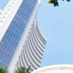 शेयर बाजार में गिरावट जारी